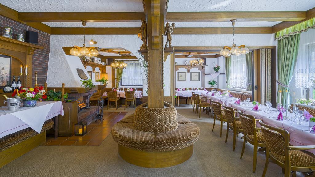 Hotel Schloessmann Garni บาดเคอนิก ภายนอก รูปภาพ