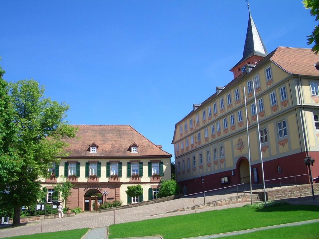 Hotel Schloessmann Garni บาดเคอนิก ภายนอก รูปภาพ