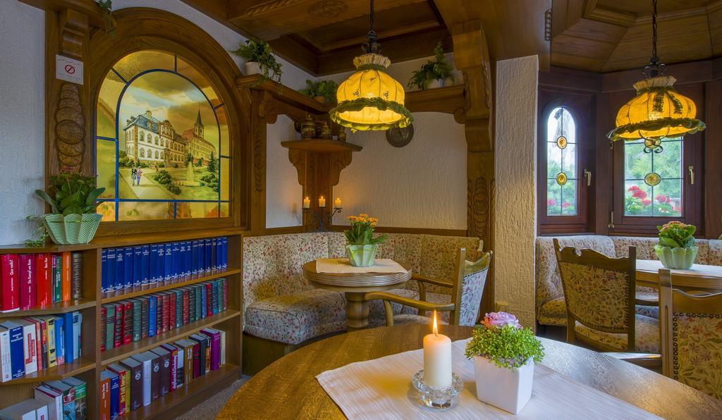 Hotel Schloessmann Garni บาดเคอนิก ภายนอก รูปภาพ