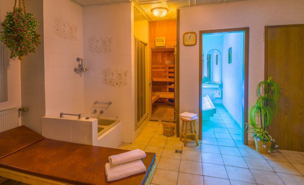 Hotel Schloessmann Garni บาดเคอนิก ภายนอก รูปภาพ